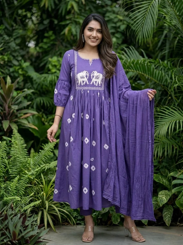 Lavender Embroidered Rayon Kurta Set with Chiffon Dupatta